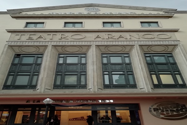 Exterior Burger King a Teatre Arango_1